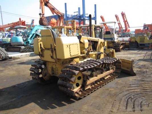 ขายด่วนแทรกเตอร์MITSUBISHI  BD2F เก่าญี่ปุ่น ใบมีด6ทิศทาง