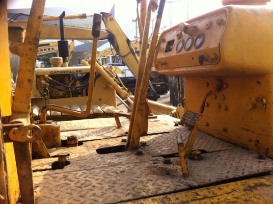 ขายด่วนแทรกเตอร์KOMATSU D50-15 ราคาถูก ตรวจเช็คแล้ว