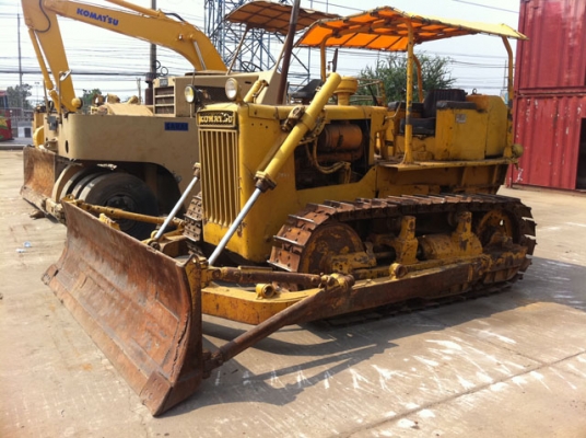 ขายด่วนแทรกเตอร์KOMATSU D50-15 ราคาถูก ตรวจเช็คแล้ว