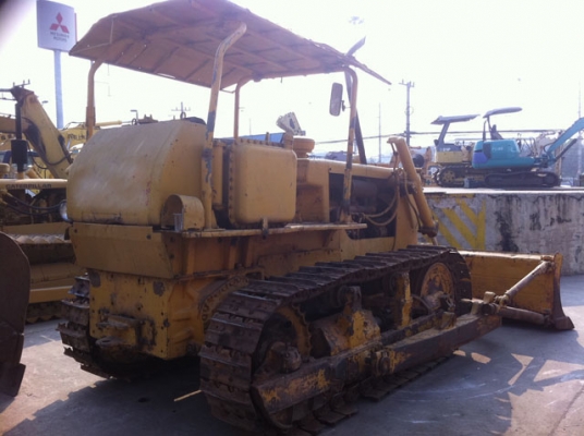 ขายด่วนแทรกเตอร์KOMATSU D50-15 ราคาถูก ตรวจเช็คแล้ว