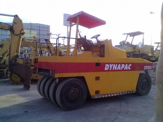 ขายด่วนรถบดล้อยาง9ล้อDYNAPAC CP201 ตรวจเช็คพร้อมใช้