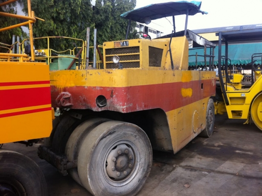 ขายด่วนรถบดล้อยาง9ล้อSAKAI TS7409 พร้อมเล่มทะเบียน ตามสภาพ