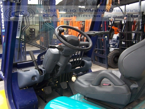 ขาย รถโฟล์คลิฟท์ KOMATSU รุ่น FG35NT-7รถนอกใช้งานเพียง 2,900 ชมสภาพใหม่มาก