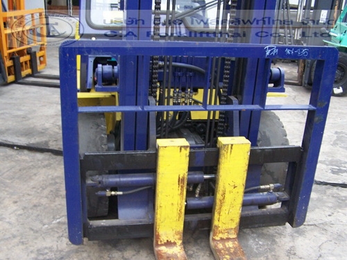 ขาย รถโฟล์คลิฟท์ KOMATSU รุ่น FG35NT-7รถนอกใช้งานเพียง 2,900 ชมสภาพใหม่มาก