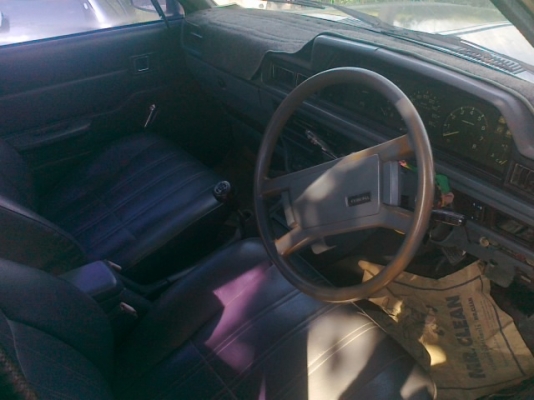 ขายรถคลาสสิคอีกคัน รถขับหลัง ติดแก๊ส พร้อมใช้งาน รถเครื่องเดิม สียังใช้ได้ ซื้อใช้งานได้เลยไม่ต้องซ่อมพร้อมใช้