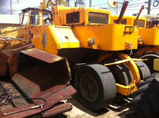 ขายด่วนรถบดล้อยาง7ล้อWATANABE WP15WE ทำสี ตรวจเช็คพร้อมใช้ เก่าญี่ปุ่น