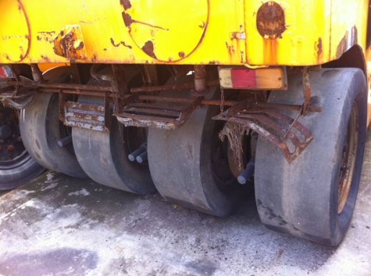 ขายด่วนรถบดล้อยาง7ล้อWATANABE WP15WE ทำสี ตรวจเช็คพร้อมใช้ เก่าญี่ปุ่น