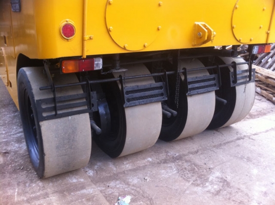 ขายด่วนรถบดล้อยาง7ล้อWATANABE WP15WE ทำสี ตรวจเช็คพร้อมใช้ เก่าญี่ปุ่น