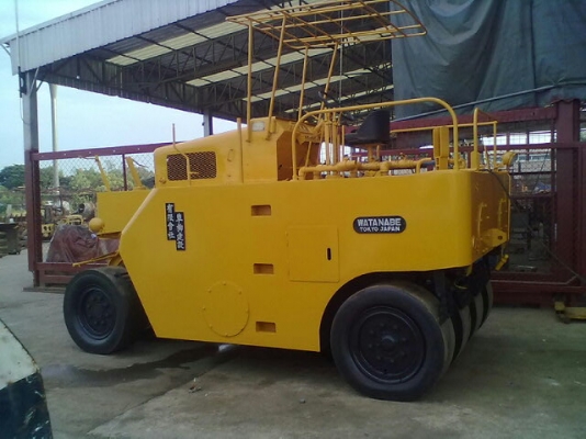 ขายด่วนรถบดล้อยาง7ล้อWATANABE WP15WE ทำสี ตรวจเช็คพร้อมใช้ เก่าญี่ปุ่น