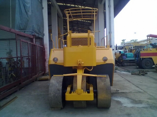 ขายด่วนรถบดล้อยาง7ล้อWATANABE WP15WE ทำสี ตรวจเช็คพร้อมใช้ เก่าญี่ปุ่น