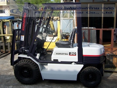 ขาย รถโฟล์คลิฟท์ KOMATSU รุ่น FD20 -11