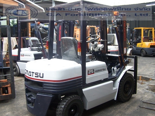 ขาย รถโฟล์คลิฟท์ KOMATSU รุ่น FD25 -11