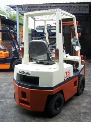 ขาย รถโฟล์คลิฟท์ NISSAN รุ่นEH01