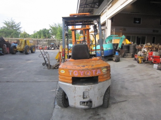 ขาย รถยก TOYOTA 3 ตัน รุ่น 5FG30 มือสองญีปุ่น ขาย รถยก TOYOTA 3 ตัน รุ่น 5FG30 มือสองญีปุ่น