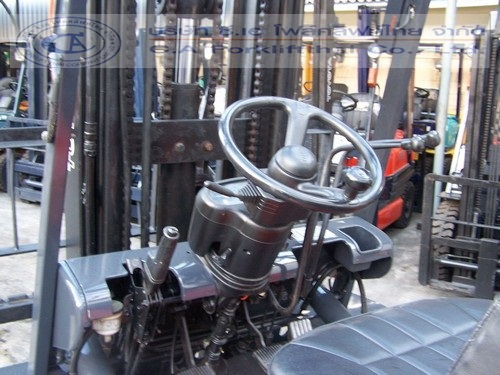 ขาย รถโฟล์คลิฟท์ TOYOTA รุ่น 6FD-30