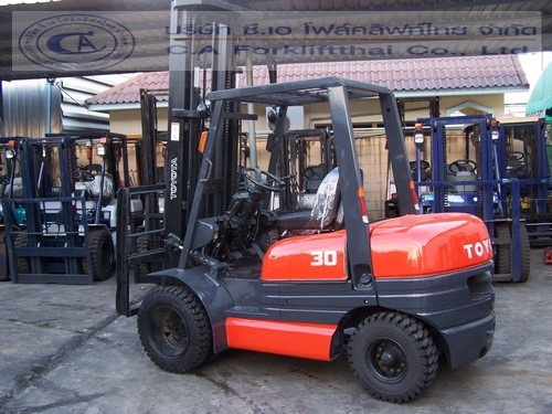 ขาย รถโฟล์คลิฟท์ TOYOTA รุ่น 6FD-30