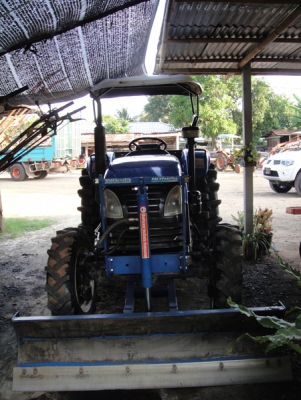 ขายแทรกเตอร์แชมป์ YTO 454 4X4 WD ใบมีดดันหน้า สภาพดีมากครับ