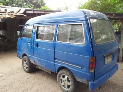 รถตู้เล็ก ไดฮัทสุ สีน้ำเงิน