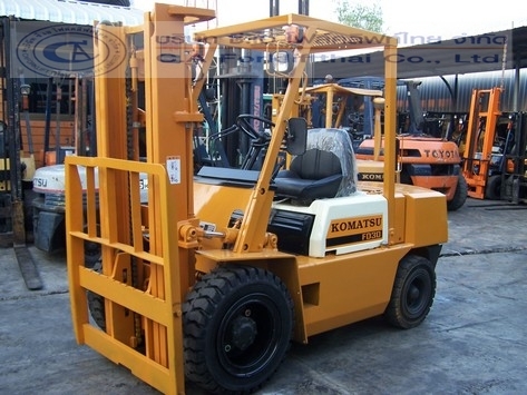 ขาย รถโฟล์คลิฟท์ KOMATSU รุ่น FD30-8