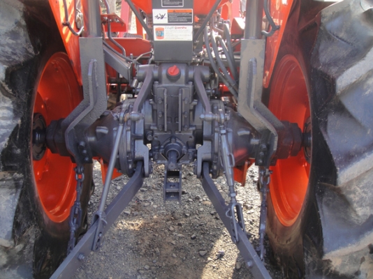 คูโบต้า L4508 4 WD 2 เพลา ใบมีดดัน ทำงาน 1077 ชั่วโมง..รถปี 2554