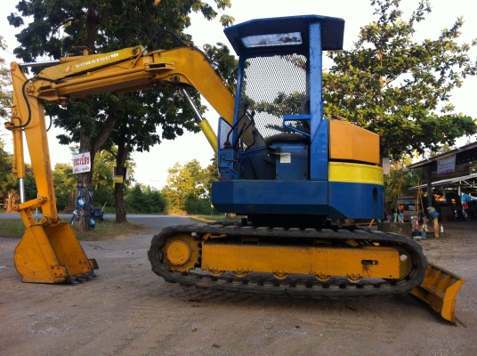ขายรถขุด KOMUTSU PC50
