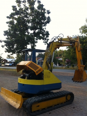 ขายรถขุด KOMUTSU PC50