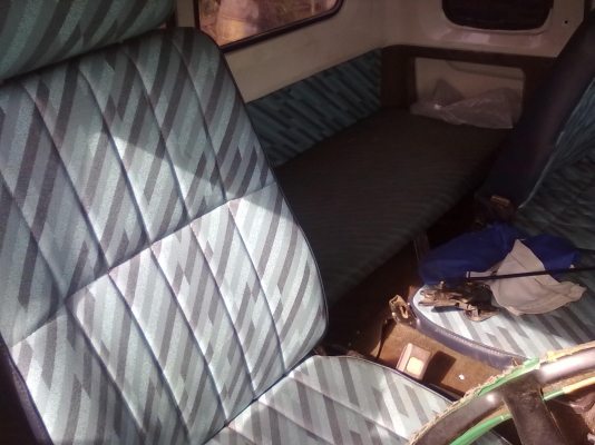 หัวสิบล้อสวย ๆ  ราคา ตามตกลง (ติดตั้งให้พร้อม) โทร 081-9666645 ช่างเปิลใจดี