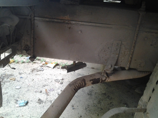 MITSUBISHI FUSO 10 สิบล้อรั้ว เล่มทะเบียนพร้อมค่ะ