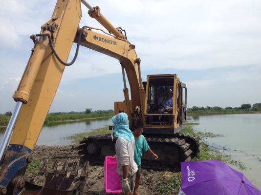 ขายแบคโฮKOMATSU PC120-2สภาพสวยพร้อมใช้งาน