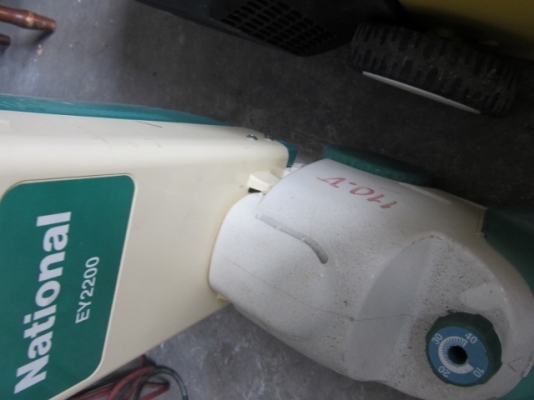 ขายถูก-เครื่องตัดหญ้า National ไฟ 110V ของใหม่จากญี่ปุ่นแท้ ขายควบ 2 ตัว ขายถูก-เครื่องตัดหญ้า National ไฟ 110V ของใหม่จากญี่ปุ่นแท้ ขายควบ 2 ตัว