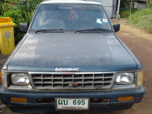 ขาย กระบะ ตอนเดียว MITSU L200 CYCLONE ปี35/92 เครื่อง 2.5 ไม่หลวมไม่เยิ้ม ภายในดี เบาะมีขาด แอร์เย็น ไม่พาวเวอร์ หัวเก๋งไม่ผุ ช่วงล่างแน่น ไม่ส่าย ไม่หอน คัสซีสวย ไม่ผุ ไม่ดาม กระบะมีผุบ้าง ยางดี 4 เส้น พร้อมใช้ พร้อมลุย ราคาต่อรองได้ครับ