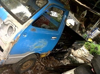 ขายs40 สีรถทำใหม่  คนราชบุรีจองแล้วคับ หมดจอง15ก.พ56ตามที่ตกลงกัน