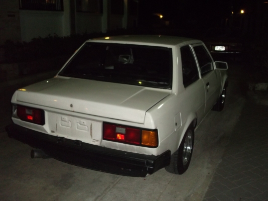 TOYOTA KE70 Retro Classiccar 2 ประตู TOYOTA KE70 Retro Classiccar 2 ประตู