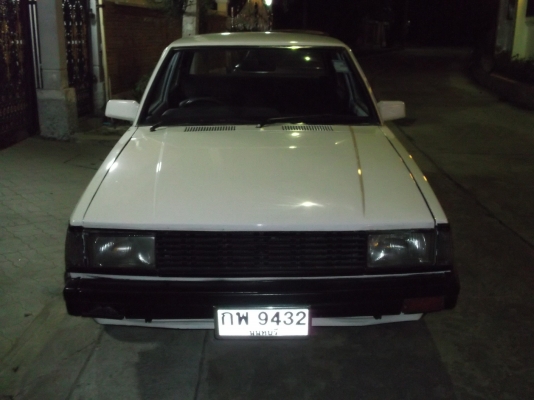 TOYOTA KE70 Retro Classiccar 2 ประตู TOYOTA KE70 Retro Classiccar 2 ประตู