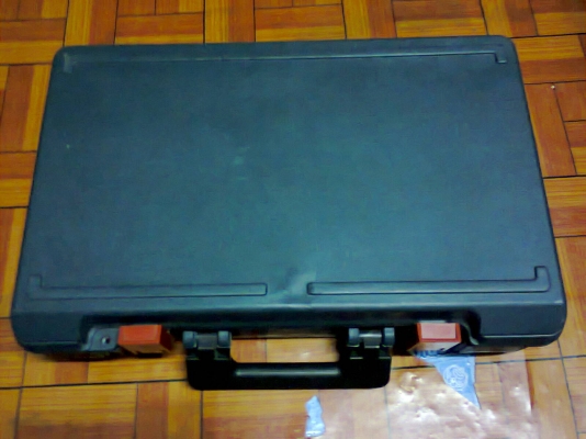 กล่องสว่าน สวยๆ   ไว้ใส่อุปกรณ์  เครื่องมือได้ครับ