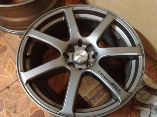 ขายแม็กซ์มือ2ขอบ17 Lenso Blitz สีบรอนซ์ 4รู100/114 ราคา 7,900 บาท