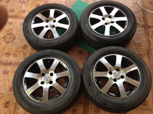 ขายล้อมือ2 VIOS 7 ก้าน ขอบ 14 4รู100 พร้อมยาง ราคา 4,500 บาท