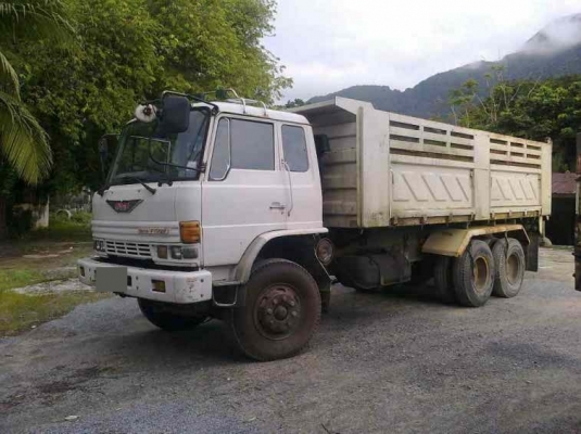 ขายรถ 10 ล้อดั๊ม HINO 227 เครื่อง 220 แรงม้า เดิมๆ สวยๆ สนใจโทร 0819701072