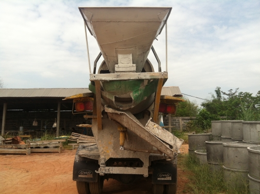 รถโม่ปูน ISUZU FSR12D 6 สูบ 175 แรง เครื่อง 6BG1 ขนาด 3 คิว มีเล่มทะเบียนพร้อม