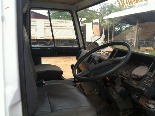 รถโม่ปูน ISUZU FSR12D 6 สูบ 175 แรง เครื่อง 6BG1 ขนาด 3 คิว มีเล่มทะเบียนพร้อม