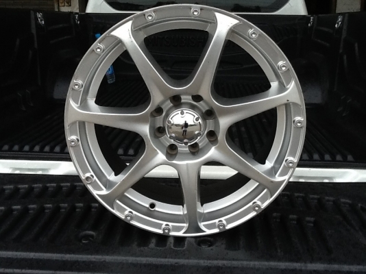 ขายแม็กขอบ16 (ของใหม่เก่าเก็บ) 4รู100/114 ครบชุด