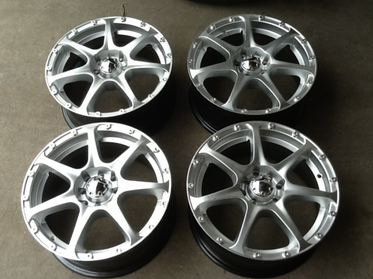 ขายแม็กขอบ16 (ของใหม่เก่าเก็บ) 4รู100/114 ครบชุด