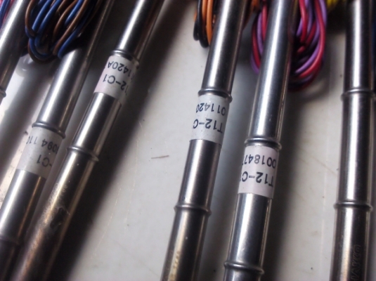 หัวแร้งDC ยี่ห้อ hakko ของญีปุ่น ปลอดภัยเรื่องไฟดูดไฟรั่ว 100 \%เหมาะเอาติดรถไว้ยามจำเป็นหรือไปในที่ไม่มีไฟใช้