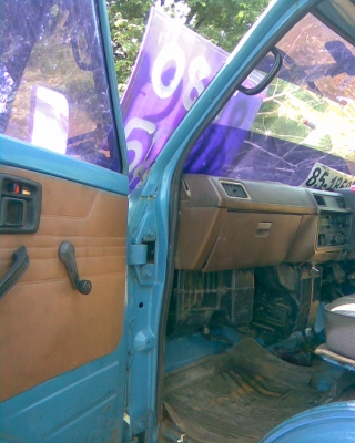 ุ6 ล้อ อีซูซุ