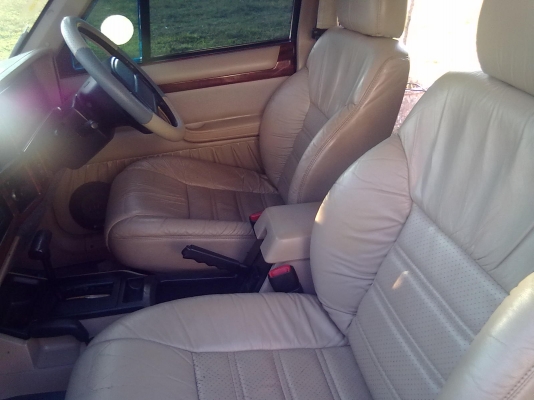 JEEP cherokee 4.0 เครื่อง UZ ปี 39 เพาเวอร์ กินแก้สแล้ว JEEP cherokee 4.0 เครื่อง UZ ปี 39 เพาเวอร์ กินแก้สแล้ว