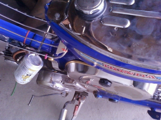 ต้องการขายรถมอไซด์โบราณ  ฮ้อนด้า ซี 70