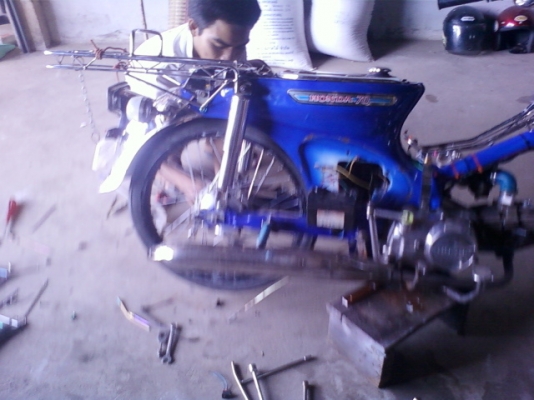 ต้องการขายรถมอไซด์โบราณ  ฮ้อนด้า ซี 70