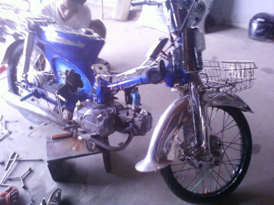 ต้องการขายรถมอไซด์โบราณ  ฮ้อนด้า ซี 70