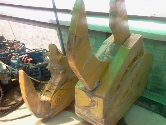 ขายหัวบีบรถแบคโฮ pc200 pc120 pc100 โทร 084-055-7743