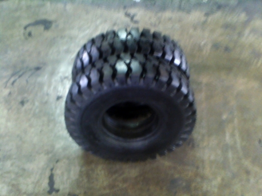 รับหล่อดอกยางตันและยางลมทุกขนาด มียางแกะดอกด้วยคะ 086-0199503 แต้ว รับหล่อดอกยางตันและยางลมทุกขนาด มียางแกะดอกด้วยคะ 086-0199503 แต้ว